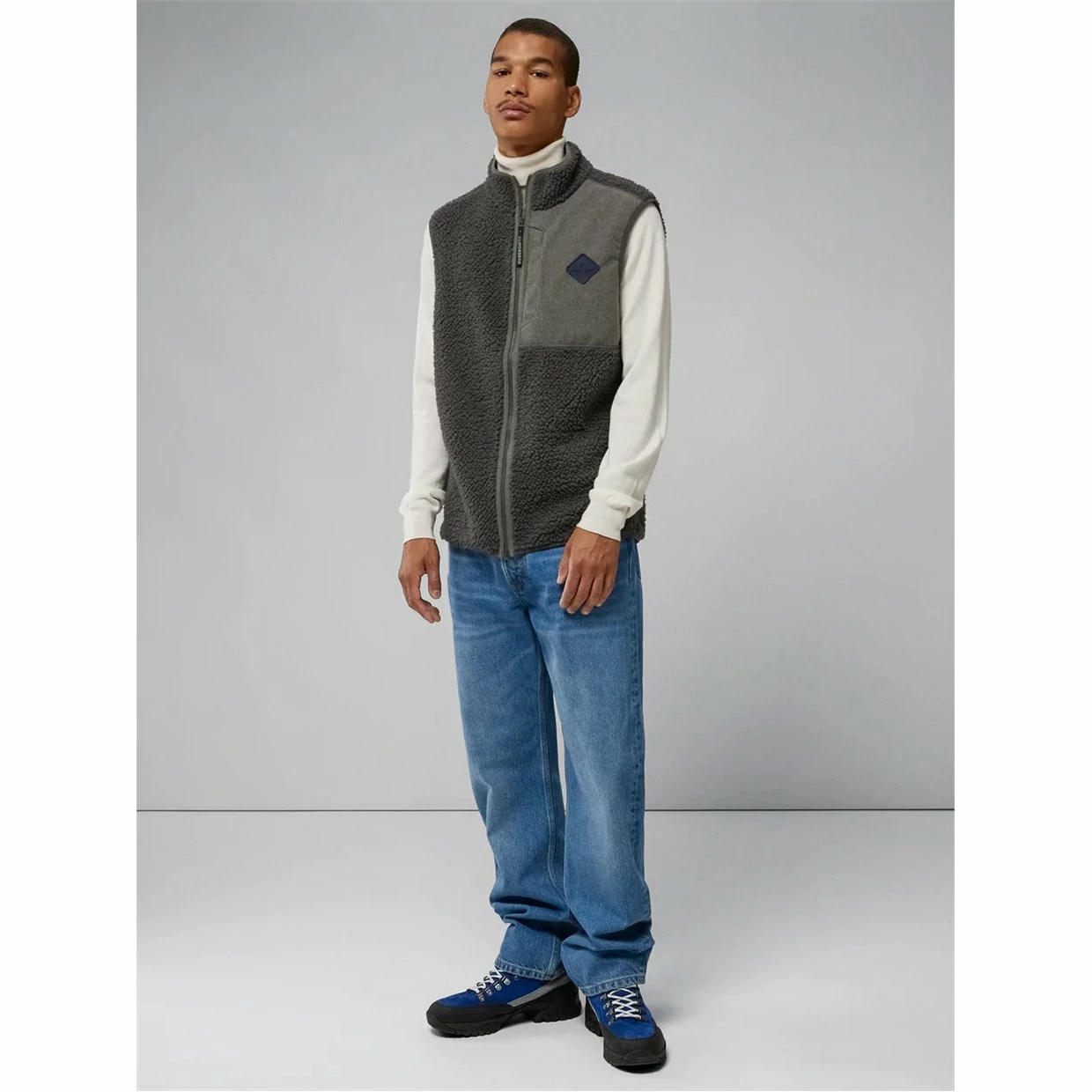 J.Lindeberg J. Lindeberg Zeke Pile Mid Layer Outerwear Vest Golf Apparel 9 J.Lindeberg J. Lindeberg Zeke Pile Mid Layer Outerwear Vest Golf Apparel - Image 7